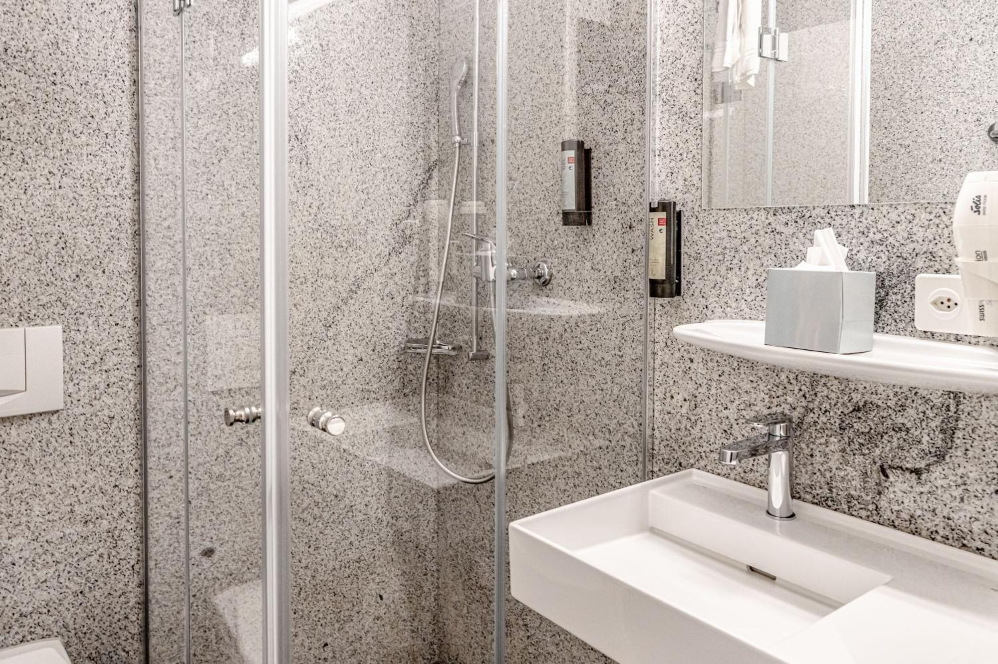 Tailormade Hotel Stans Sued Extérieur photo