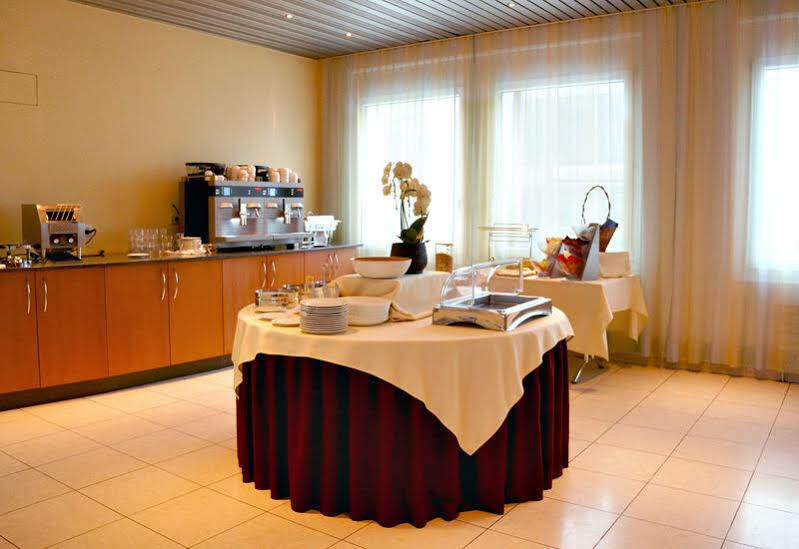 Tailormade Hotel Stans Sued Extérieur photo